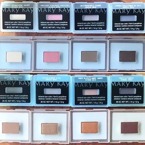 2 Mineral Powder Eye Colors